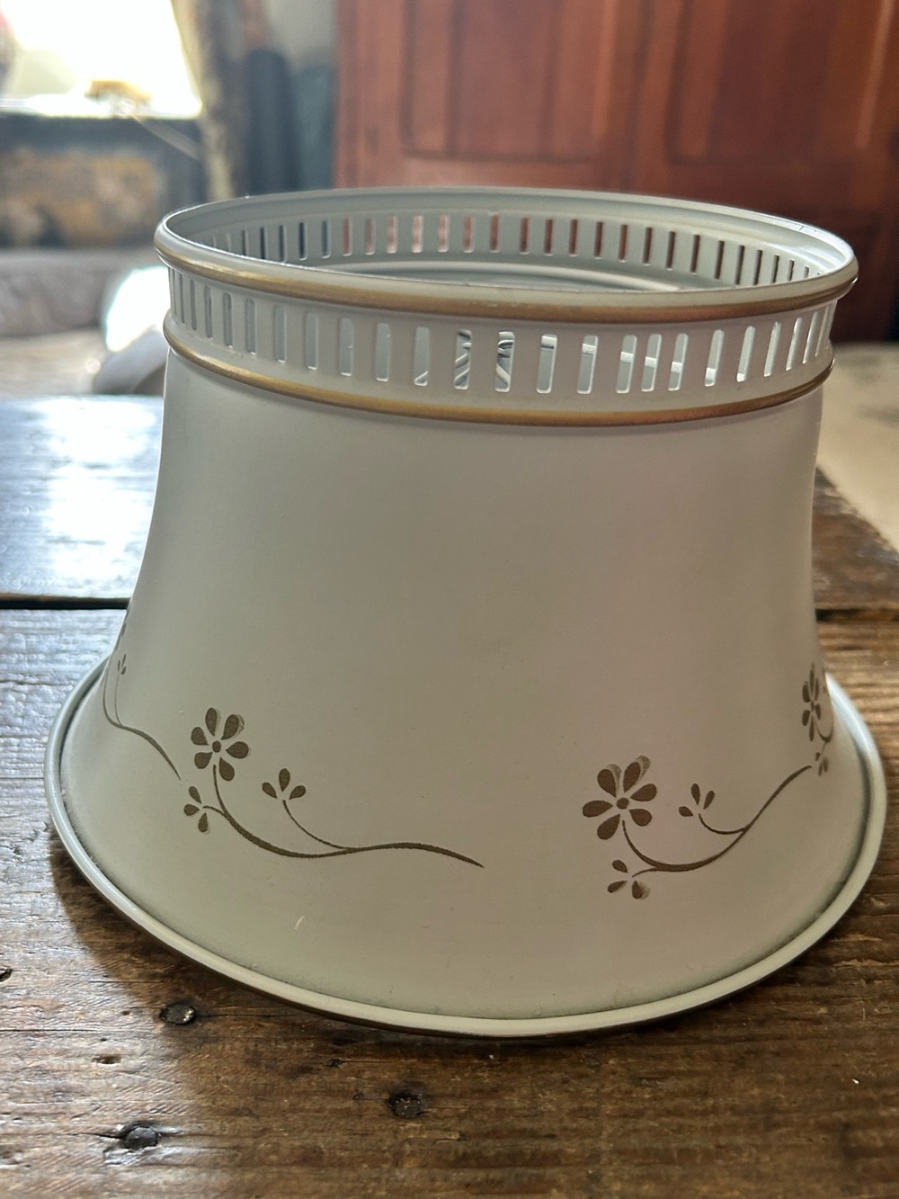 Mid Century Federal Tole Toleware Metal Lamp Shade